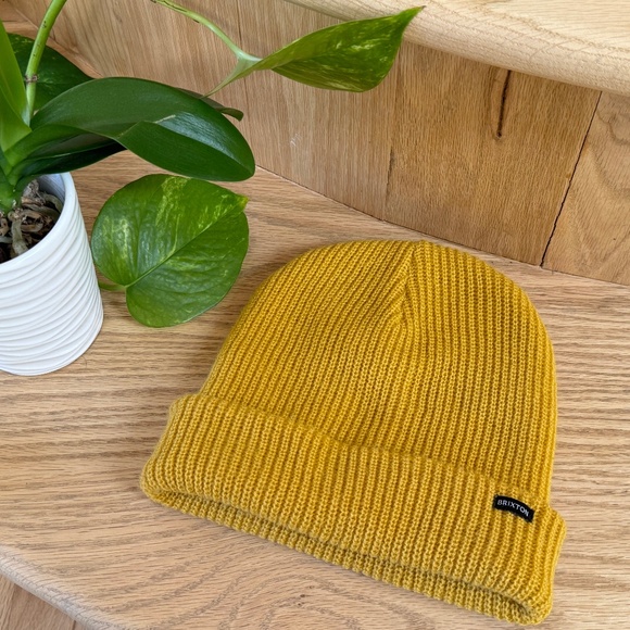 Brixton Knit Beanie Cap XS EUC Mustard Yellow Rib - Picture 1 of 9
